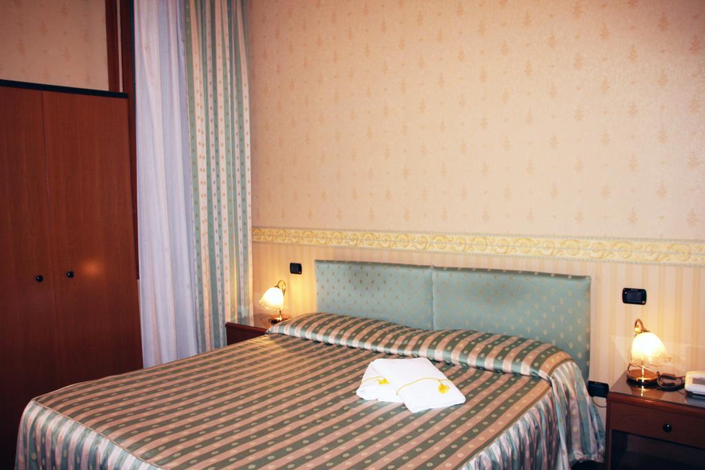 Albergo Ristorante Leon D'Oro Noventa di Piave Luaran gambar