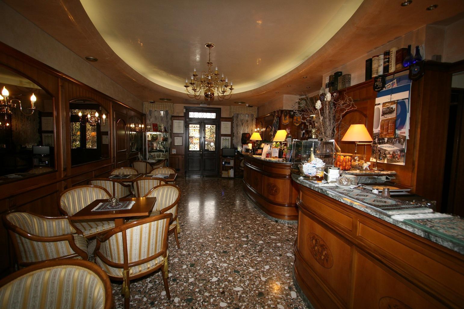 Albergo Ristorante Leon D'Oro Noventa di Piave Luaran gambar