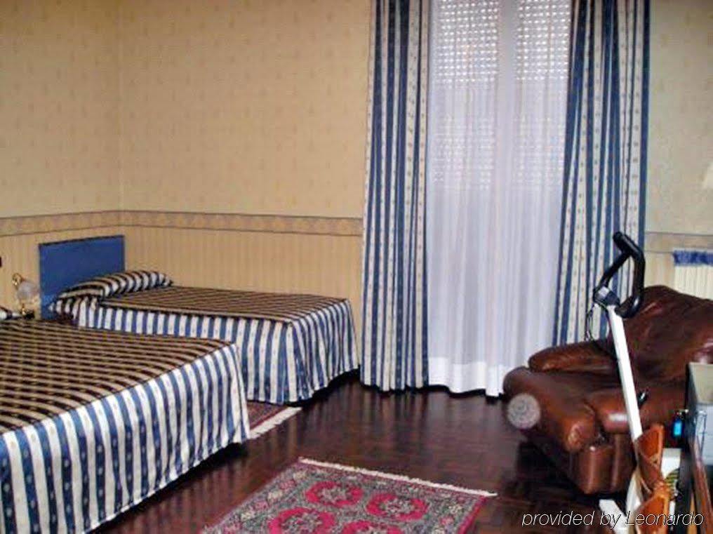 Albergo Ristorante Leon D'Oro Noventa di Piave Luaran gambar